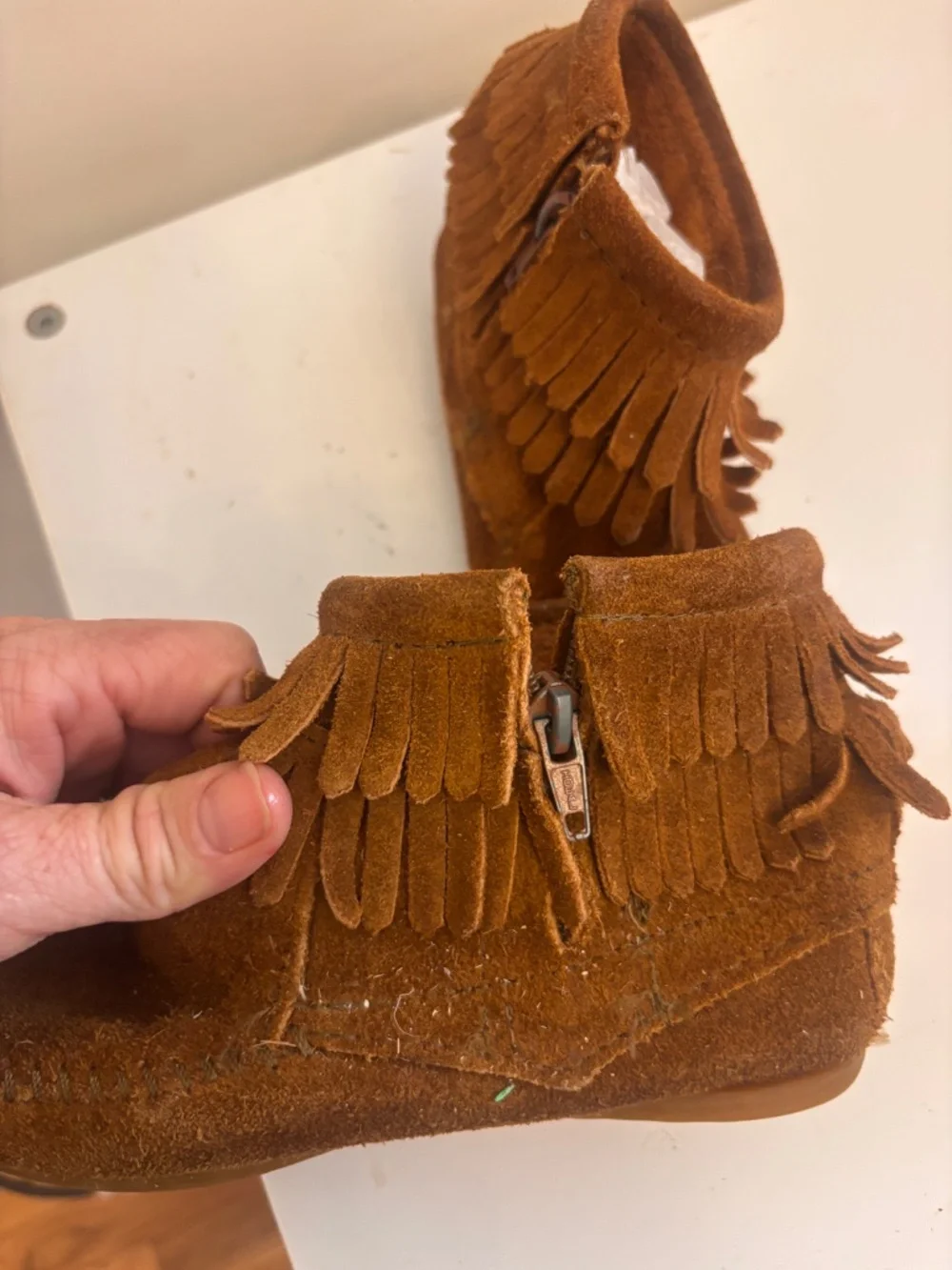 Kids Minnetonka fringe bootie moccasins size 12